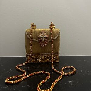 005. Mary Frances Elegant Gold Beaded Women's Bag